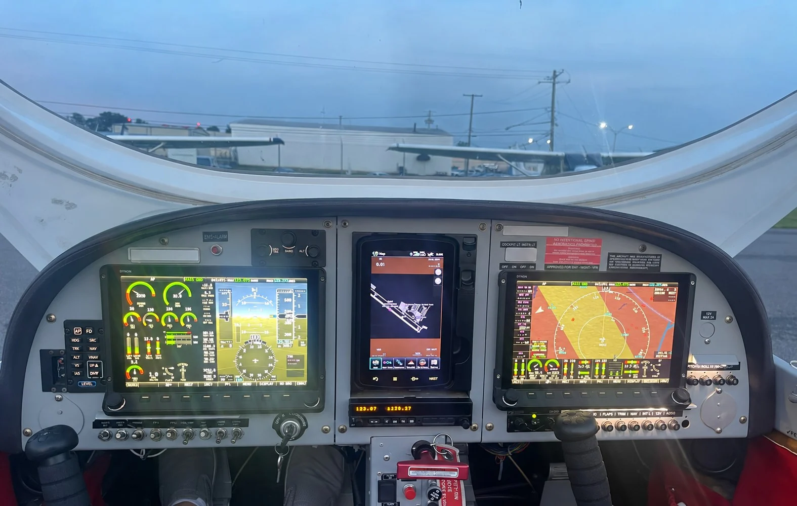 Piper Sport cockpit